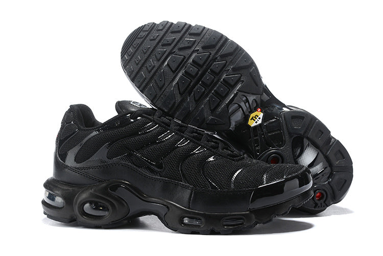 AIR MAX PLUS TN TRIPLE Black Noir Lacets Homme Femme noir