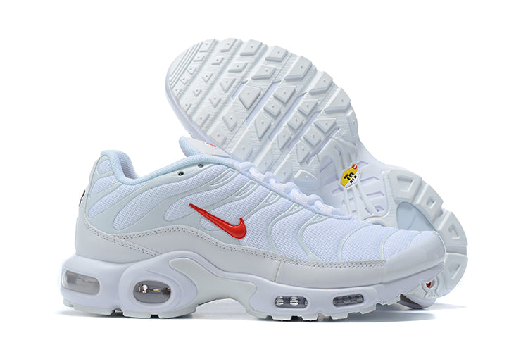 Supreme X Nike Air Max Plus TN blanc